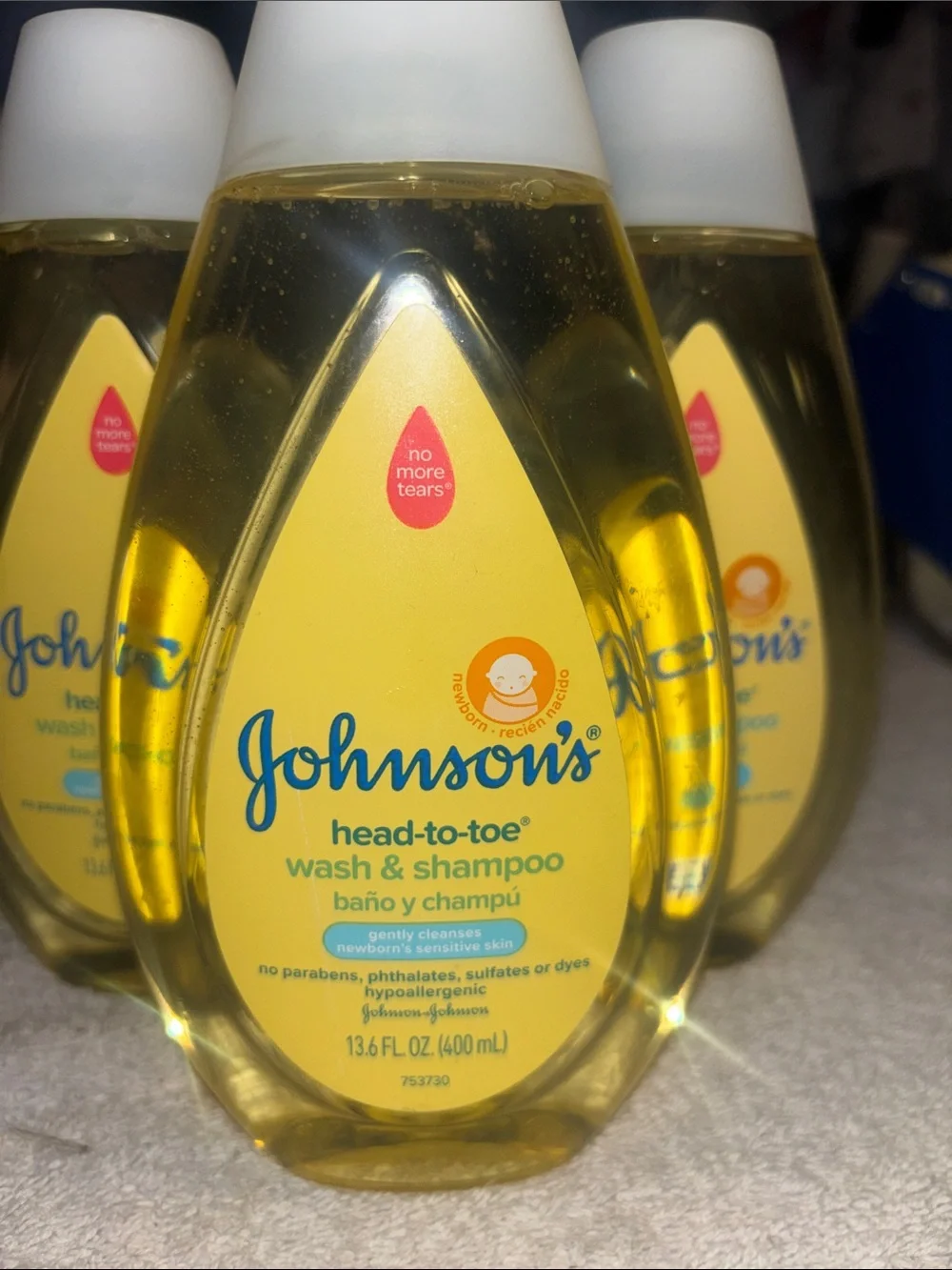 Johnson's Head-to-Toe Wash & Shampoo bundle of 3- Yellow